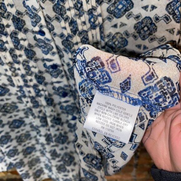 Style & Co Beige Blue Printed Button Down Tie Back Blouse Women's Size Medium - Picture 6 of 8